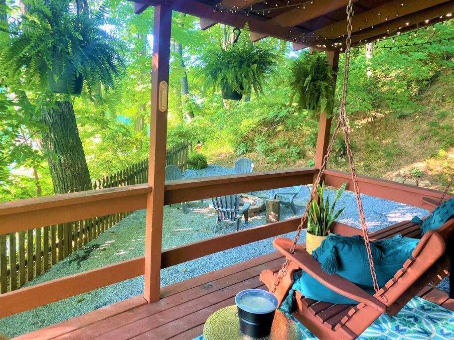 Hemlock Hideaway Appartement Maggie Valley Buitenkant foto